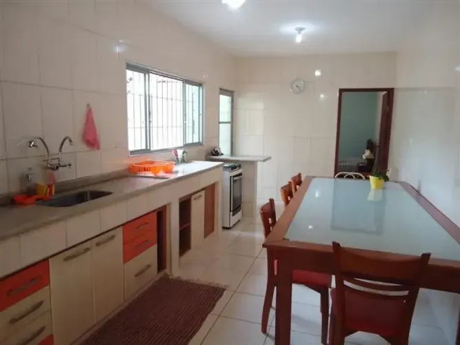 Casa com 4 dormitórios à venda, 239 m² por R$ 1.000.000,00 - Jardim Santa Clara - Taubaté/