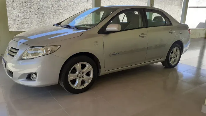 Toyota Corolla GLI 1.8 Flex 16V Aut. 2010
