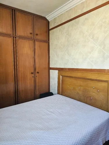 Quarto mobiliado para mulheres no bairro Grageru
