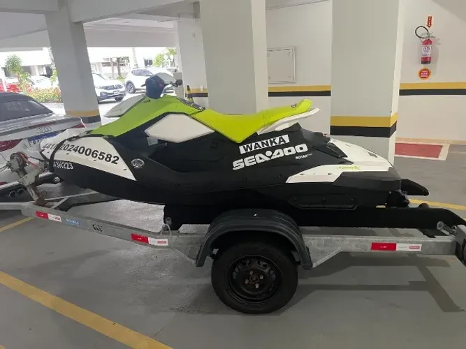 Jet Ski Sea Doo Spart 2023 com 42h