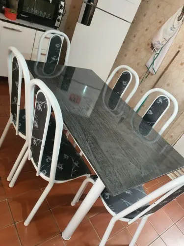 MESA RETANGULAR 6 CADEIRAS 