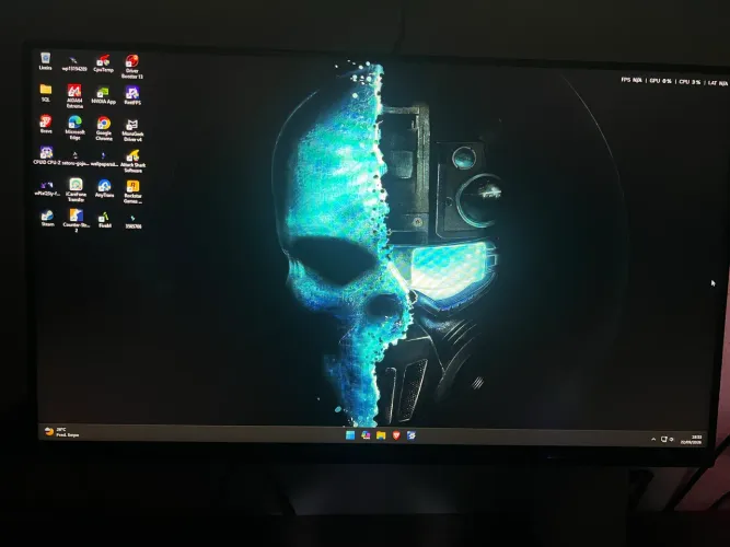 VENDO MONITOR TCL MINI LED 300Hz