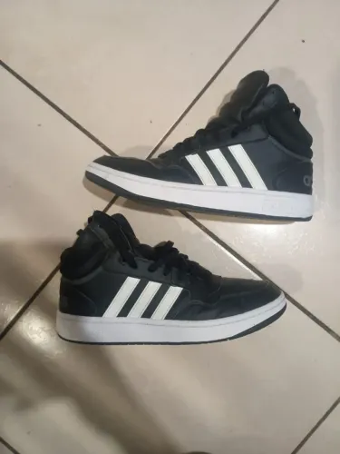 Tensi adidas hoops 3.0 tamanho 42