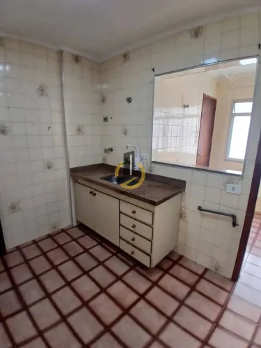 Apartamento para locação no Edifício Argusa II - 90m² - 3 dormitórios (1 suíte) - sala amp