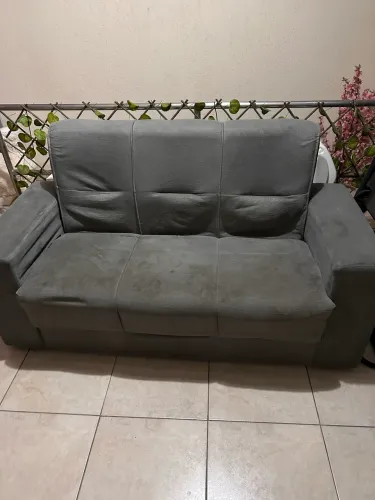 Sofá 3 lugares suede