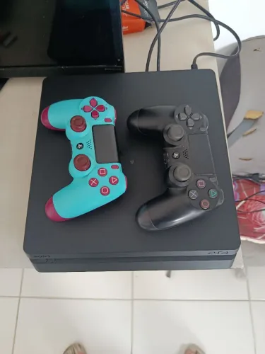 Ps4 slim funcionando normal obs: ler descrição
