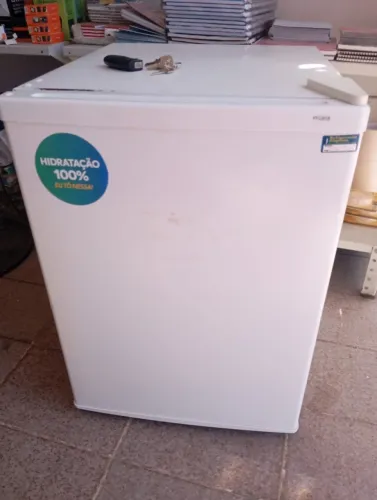 FRIGOBAR PHILCO 65L SEMI NOVO 220V - PAJUÇARA