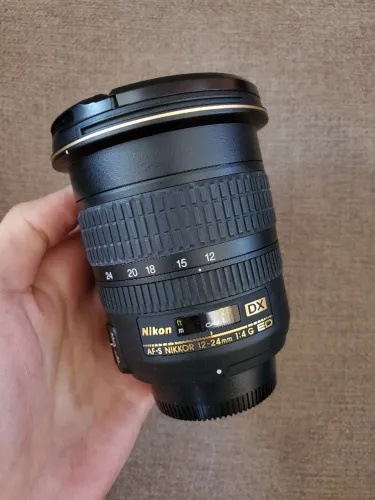 Lente Nikon DX AF-S 12-24mm 1:4 G ED impecâvel.