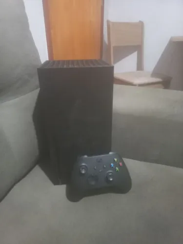 Xbox series x em perfeito estado de conservação e funcionamento