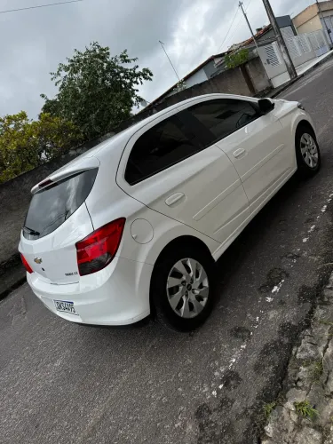 Chevrolet Onix Hatch LT 1.4 8V Flex Power Mec. 4P 2016