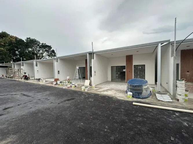 Flores com 2 e 3 Quartos em Residencial Fechado | Novas Casas | Agende sua Visita