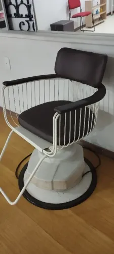 Cadeiras de cabeleleiro