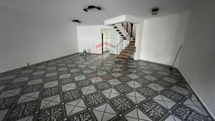 Sobrado à Venda na Mooca - 3 Suítes, 3 Vagas e Espaço Gourmet