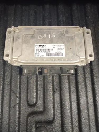 Modulo Injeção Peugeot 208 1.6 0261509787 Me749r Orig.