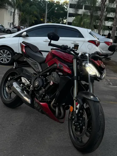 STREET TRIPLE 765 2024