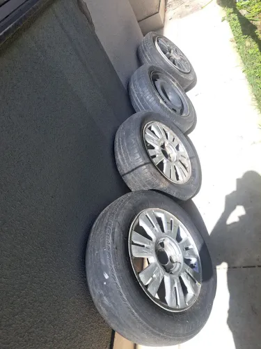 Rodas aro 15 citroen C3.