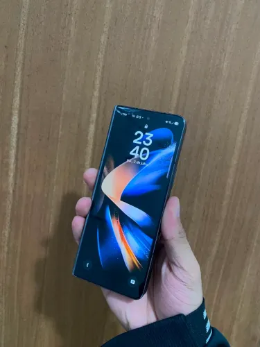 Galaxy z fold 4, 256gb e 12ram, aparelho apenas com defeito tela tablet pra arrumar