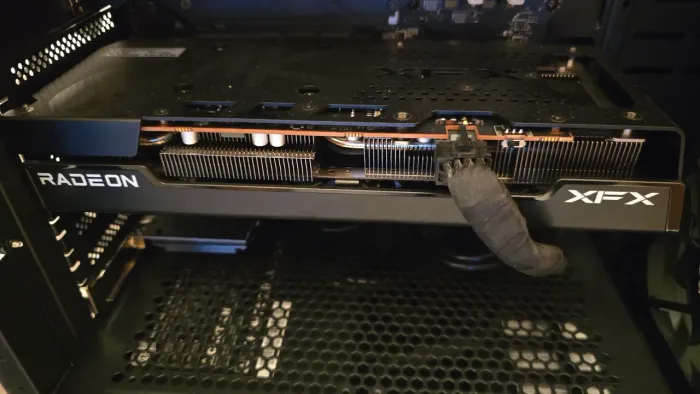 RX 7600 XFX QUCK 308