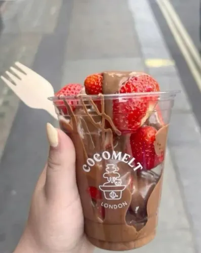? Morango Gourmet com Chocolate Premium | e Presente em Goiânia