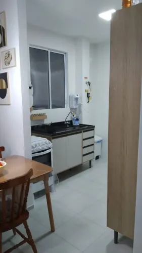 Vendo apto mobiliado na Praia da Baleia, Serra.