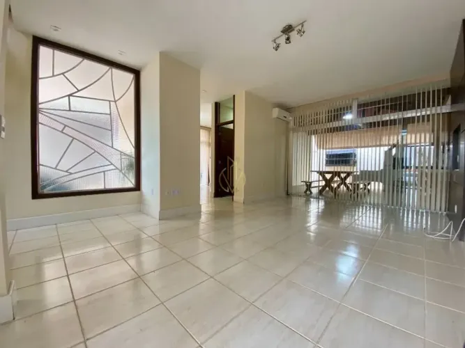 Casa com 3 dormitórios à venda, 200 m² por R$ 900.000,00 - Condomínio Santa Mônica II - Mo
