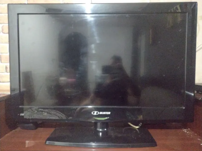 Tv Buster 33 polegadas