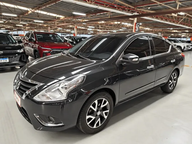 Nissan Versa Unique 1.6 16V Flexstart 4P Aut. 2017