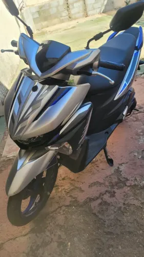Yamaha Neo 125 2022 prata, apenas 6.965 km, documento em dia