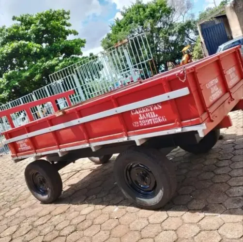 Carreta agrícola completa com pneus 4 toneladas