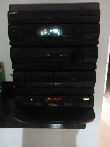 Som 5in 1 Sony LBT-n255 com toca disco e caixas originais 