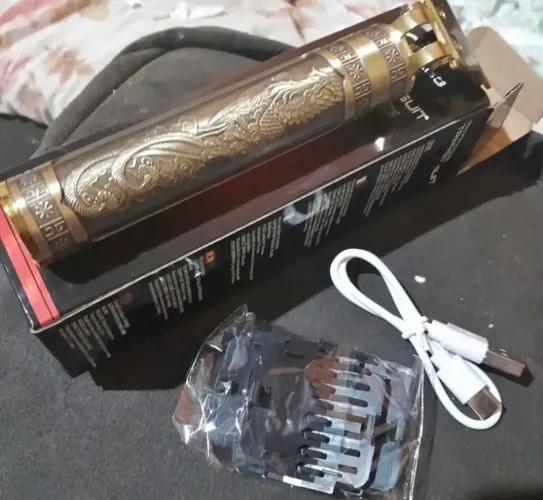 Máquina de cortar cabelo e barba dragão