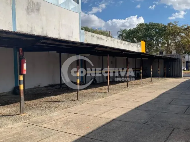 Lojas Comerciais - Estacionamento Dora Park, Setor Central, Goiânia