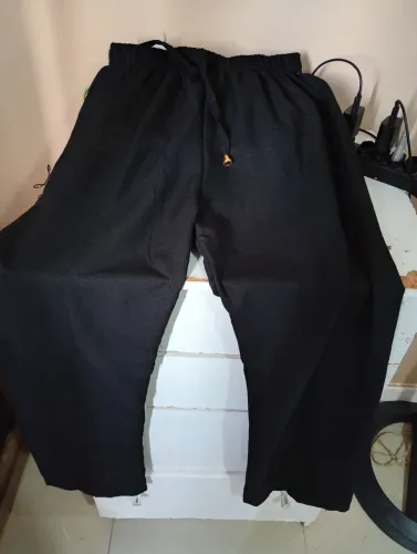 Vendo Calça pantalona R$ 150,00.