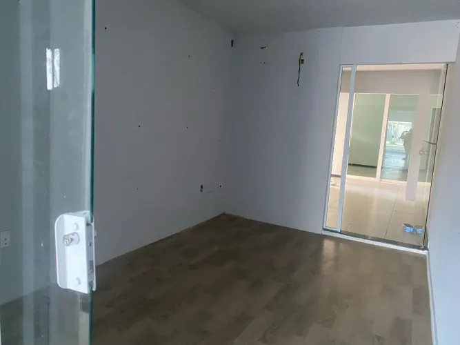 PONTO COMERCIAL COM CASA ANEXA 