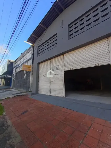 Aluga se galpao no coracao de lagoaseca