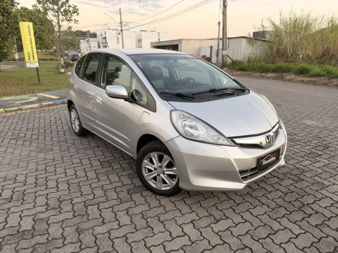 Honda Fit LX 1.4/ 1.4 Flex 8v/16v 5P Aut. 2013