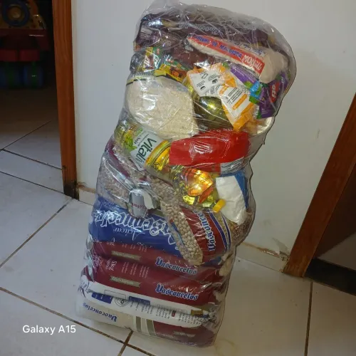 Vende-se cesta básica da sadia 