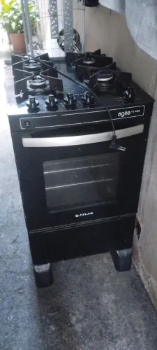 Fogão funcionando perfeitamente tudo 