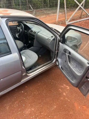 Volkswagen Gol Geração III Plus 1.0 MI 16V Gasolina Mec. 2P 2001