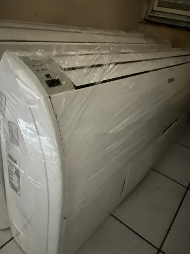 Evaporador de ar condicionado piso teto de  60.000 Btus 