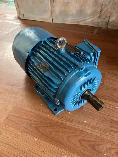 Vendo motor WEG de 5CV