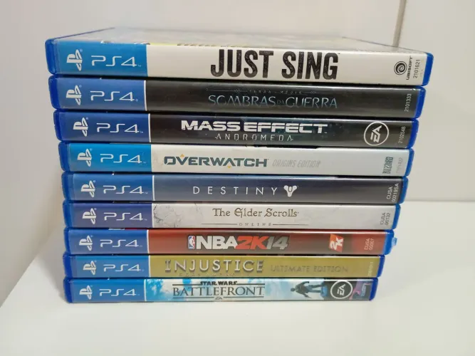 Lote 09 Jogos PS4 Semi-Novos R$450
