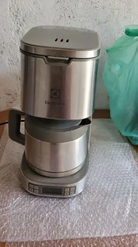 Cafeteira eletrolux jarra inox