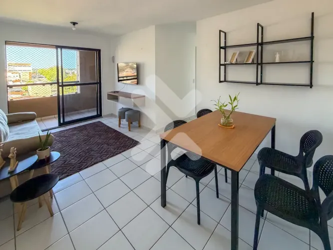 Apartamento a venda em Candelária | 2 quartos- sendo 1 suíte | Lazer completo