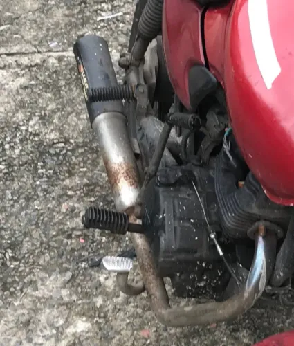 Vendo descarga da 125 ou troco em outro original da 125 também $320