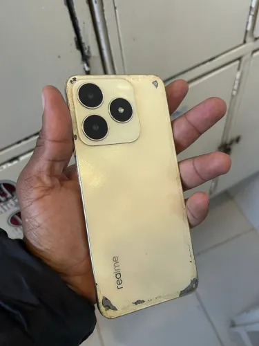 Vende-se realme C61