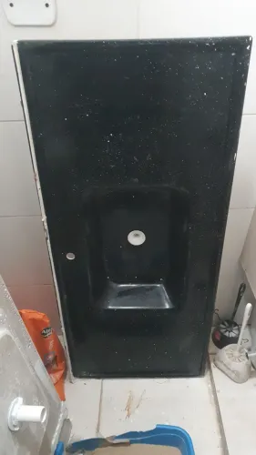 Pia de granito sintético preta