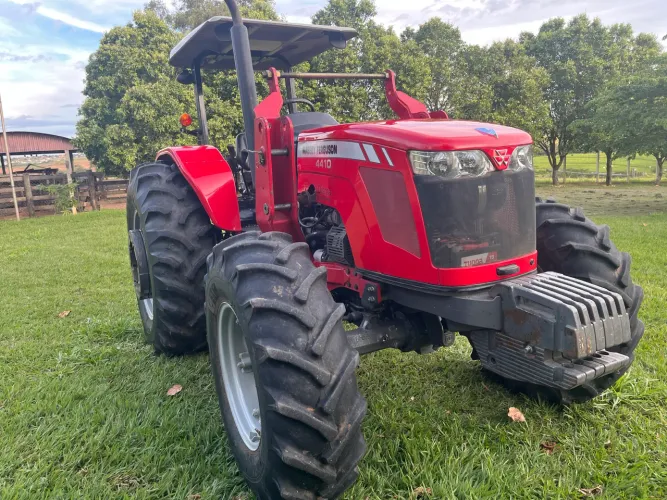 Vendo trator MF 4410