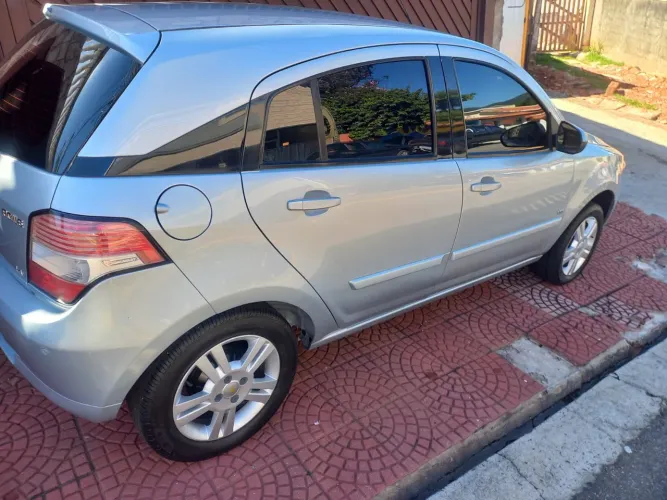 Chevrolet Agile LTZ 1.4 MPFI 8V Flexpower 5P 2012