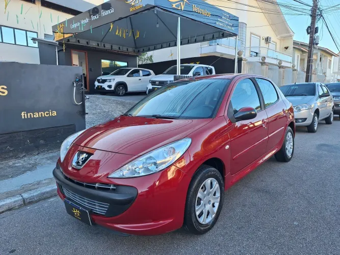 Peugeot 207 XR 1.4 Flex 8V 5P 2011
